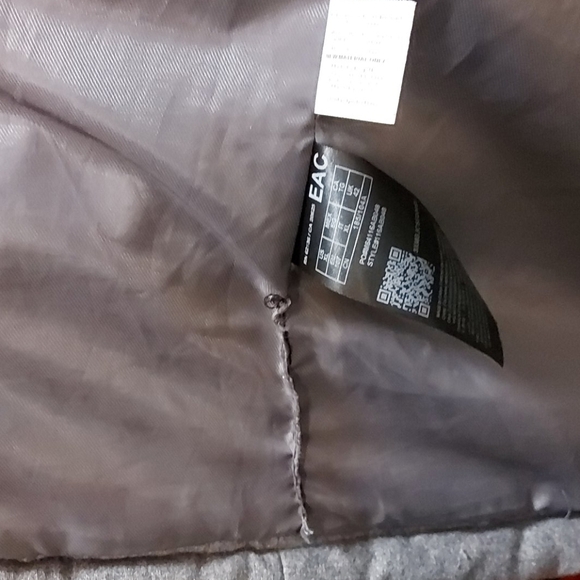 Guess Men’s coat - Picture 12 of 12